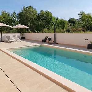  Apartment Oleander Lovrecica-residence With Pool
